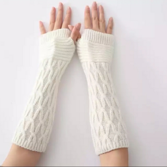 NWT 🤍 Elbow Length Fingerless Gloves - Picture 3 of 4
